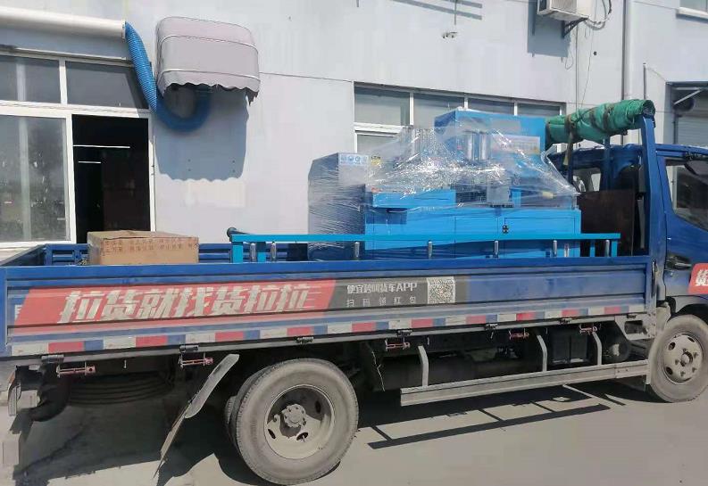 【江陰】全自動(dòng)光伏角碼切割機(jī)SDY-Q450，客戶(hù)采購(gòu)第三臺(tái)